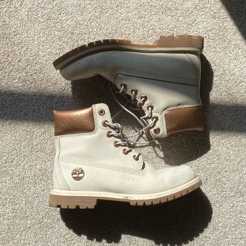 timberland limited edition women’s cream and rose gold waterproof boots